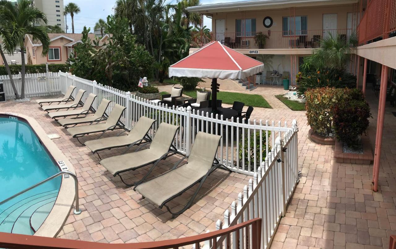 Carlton House Motel And Suites St. Pete Beach Exterior foto